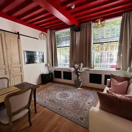 Couette-café Het Waterhof 3*