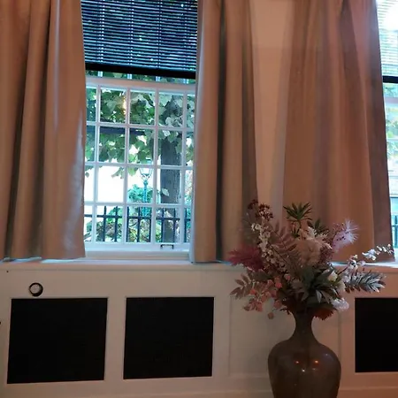 Het Waterhof Couette-café Leyde