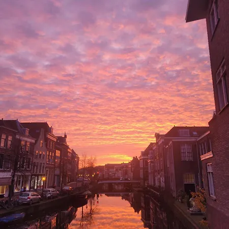Het Waterhof * Leiden