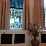 Het Waterhof 住宿加早餐酒店 莱顿