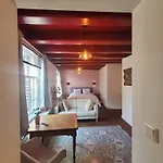 Het Waterhof 莱顿