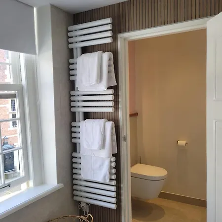 Het Waterhof Bed & Breakfast Leiden